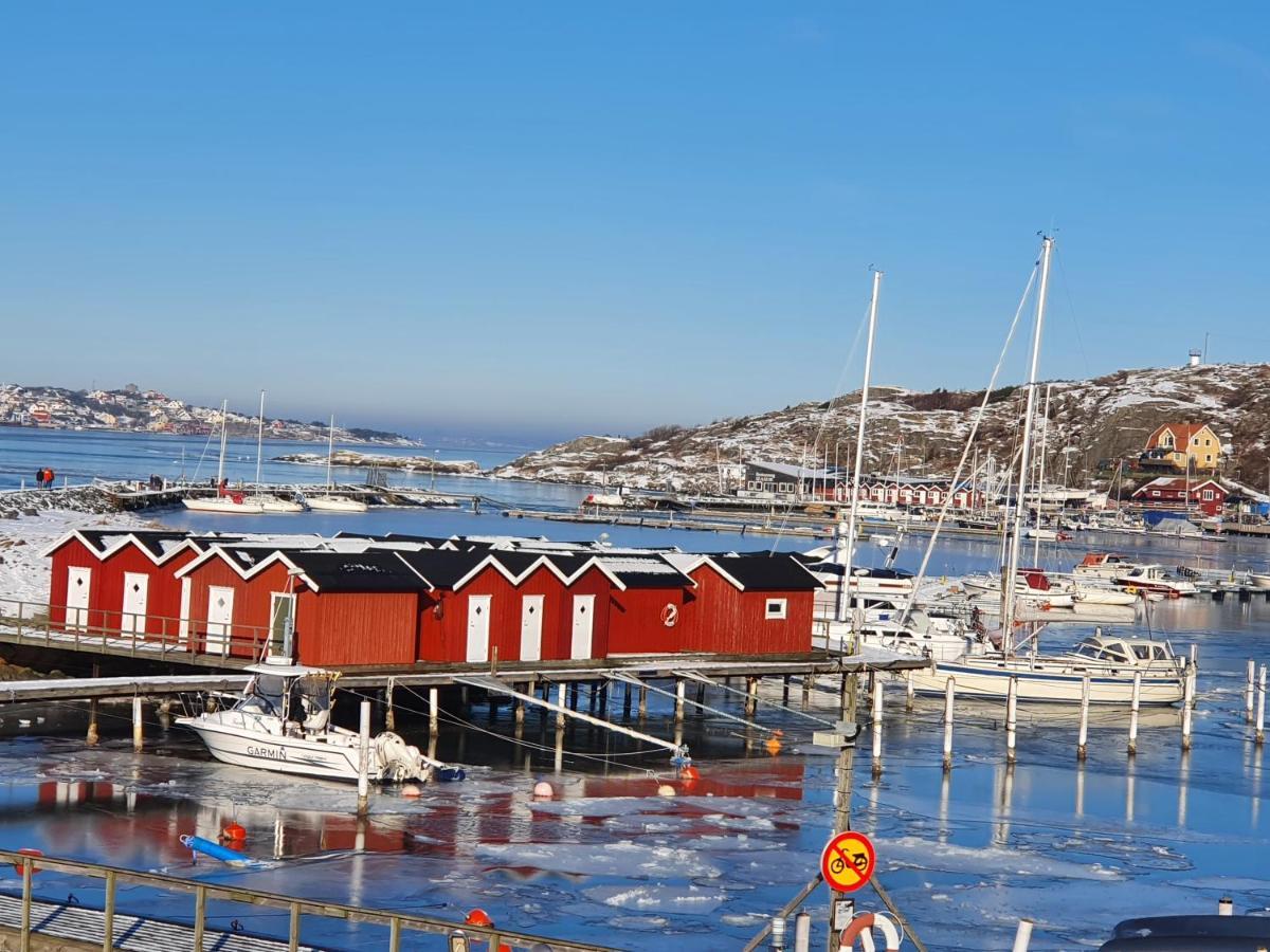 Skaergardsidyll Pa Bjoerkoe Med Gangavstand Till Havet Skarvik المظهر الخارجي الصورة